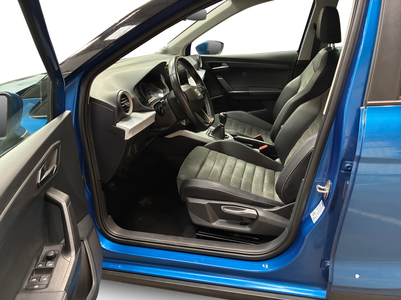 SEAT Arona 1.0 TSI 95 ch Start/Stop BVM5 Urban 2021