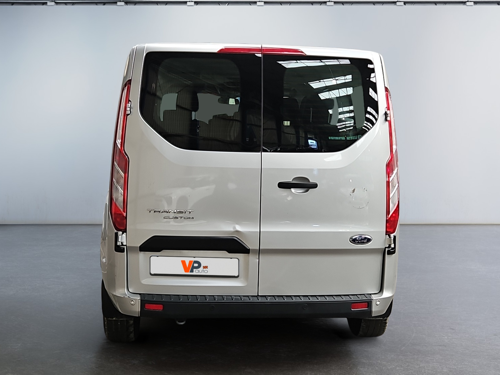 FORD TRANSIT Custom KOMBI 320 L2H1 2.0 EcoBlue 130 Trend Business 2023