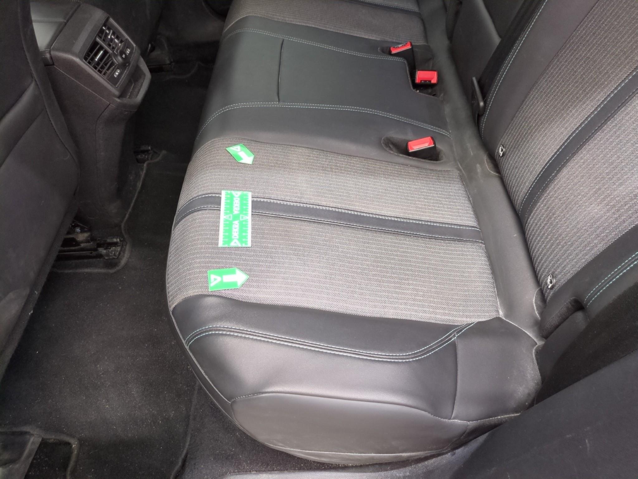PEUGEOT 3008 Hybrid 225 e-EAT8 Allure 2023