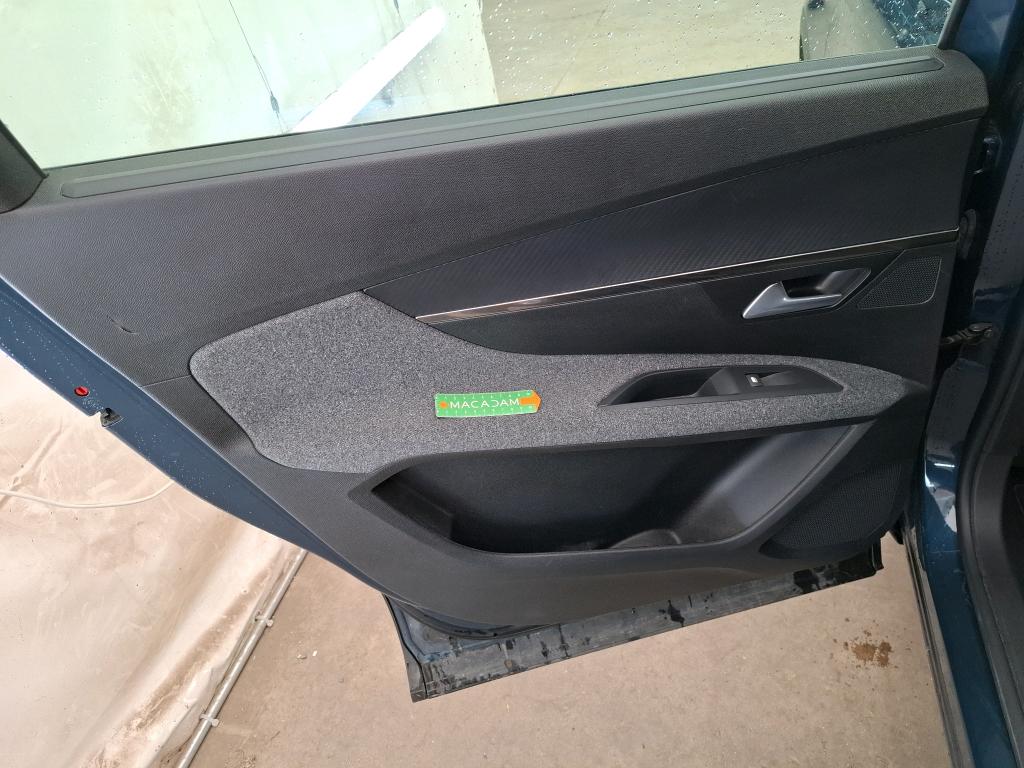 PEUGEOT 5008 BUSINESS PureTech 130ch S&S EAT8 Active 2021