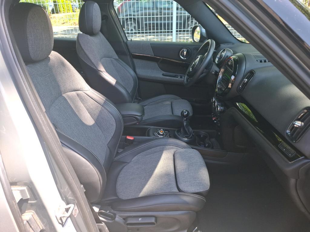 MINI COUNTRYMAN F60 116 ch One D Oakwood 2019