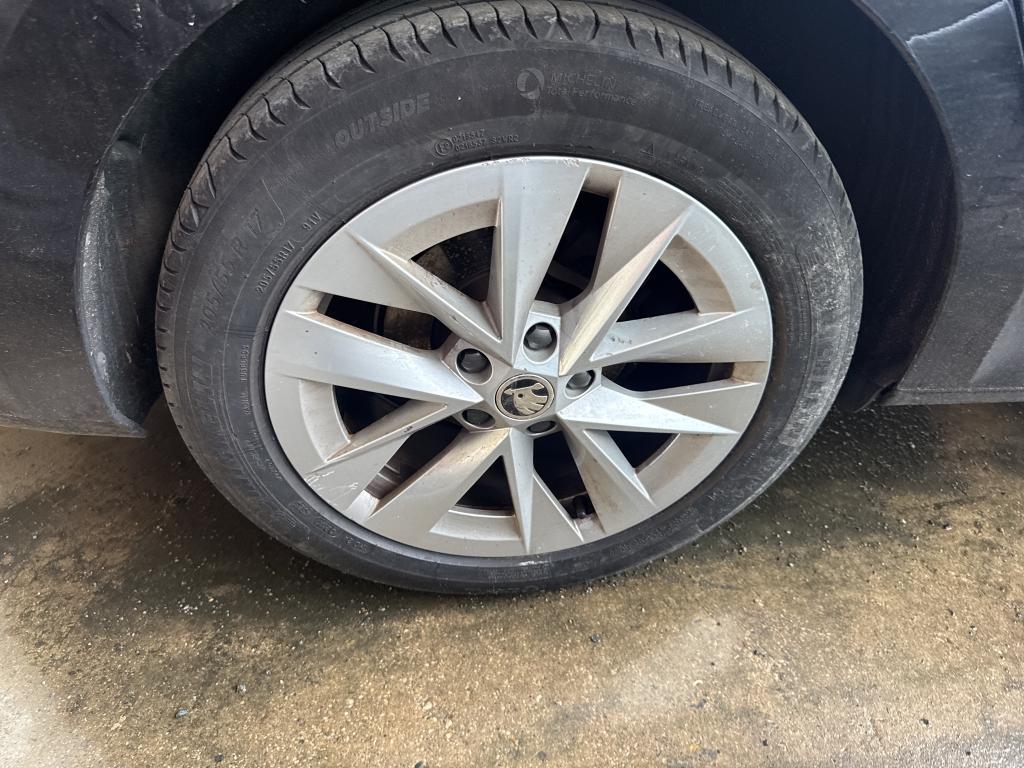 SKODA OCTAVIA COMBI 1.5 TSI mHEV e-TEC 150 ch ACT DSG7 Style 2023