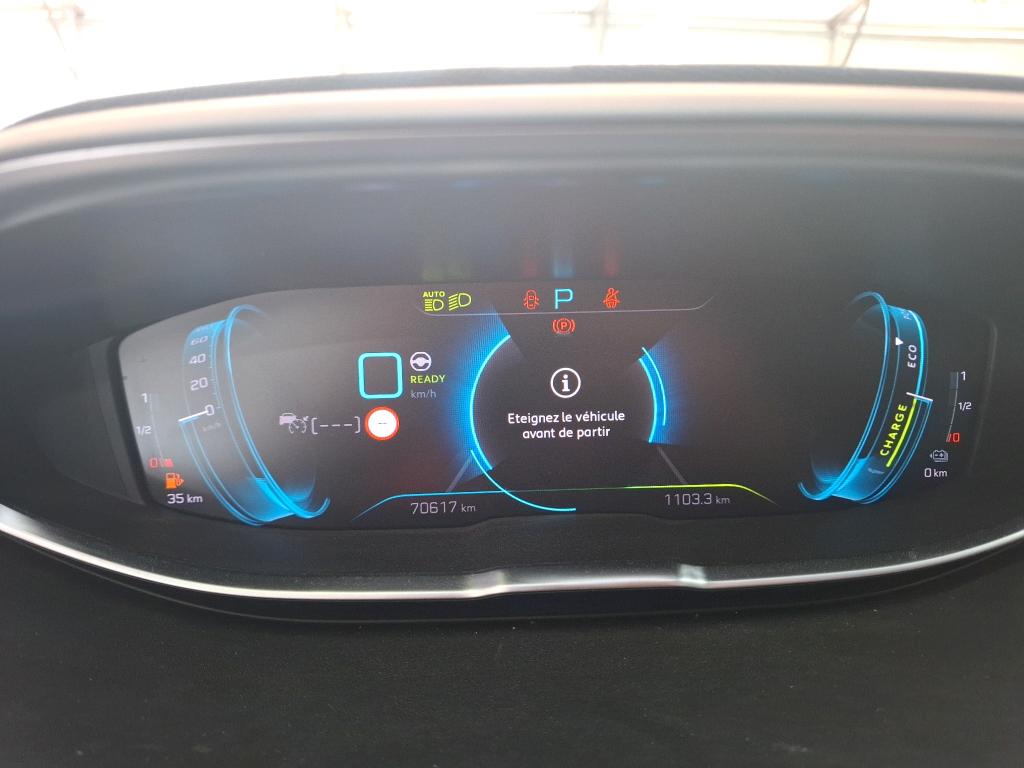 PEUGEOT 3008 Hybrid 225 e-EAT8 Roadtrip 2022