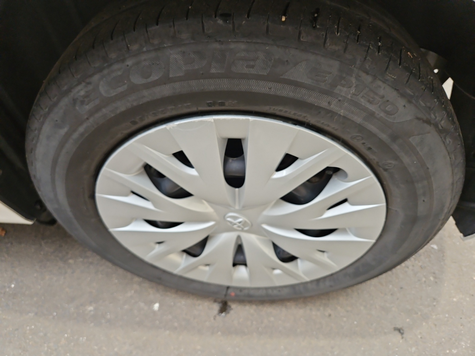 TOYOTA YARIS HYBRIDE 116h Dynamic Business + Beyond Academy 2022