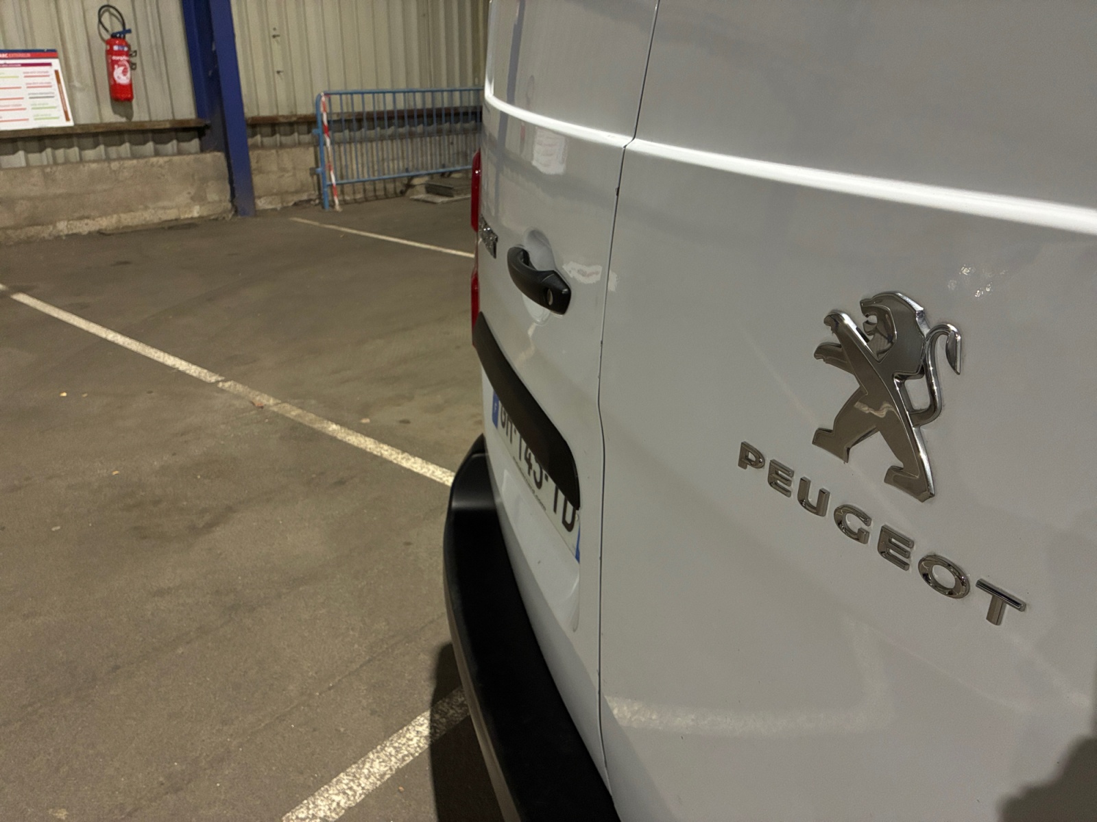PEUGEOT EXPERT FGN TOLE STANDARD 1.5 BLUEHDI 120 S&S BVM6 ASPHALT 2022
