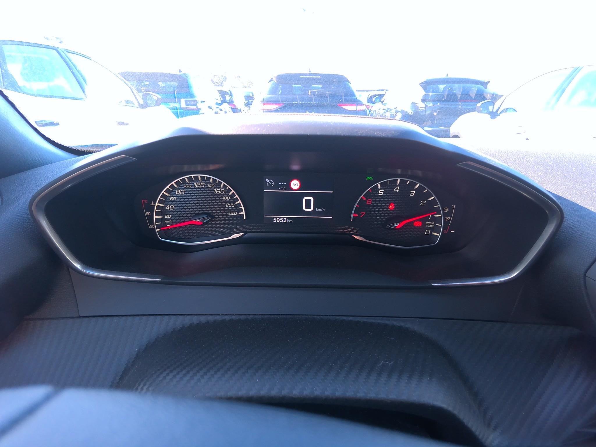 PEUGEOT 2008 100 S&S BVM6 style 2025