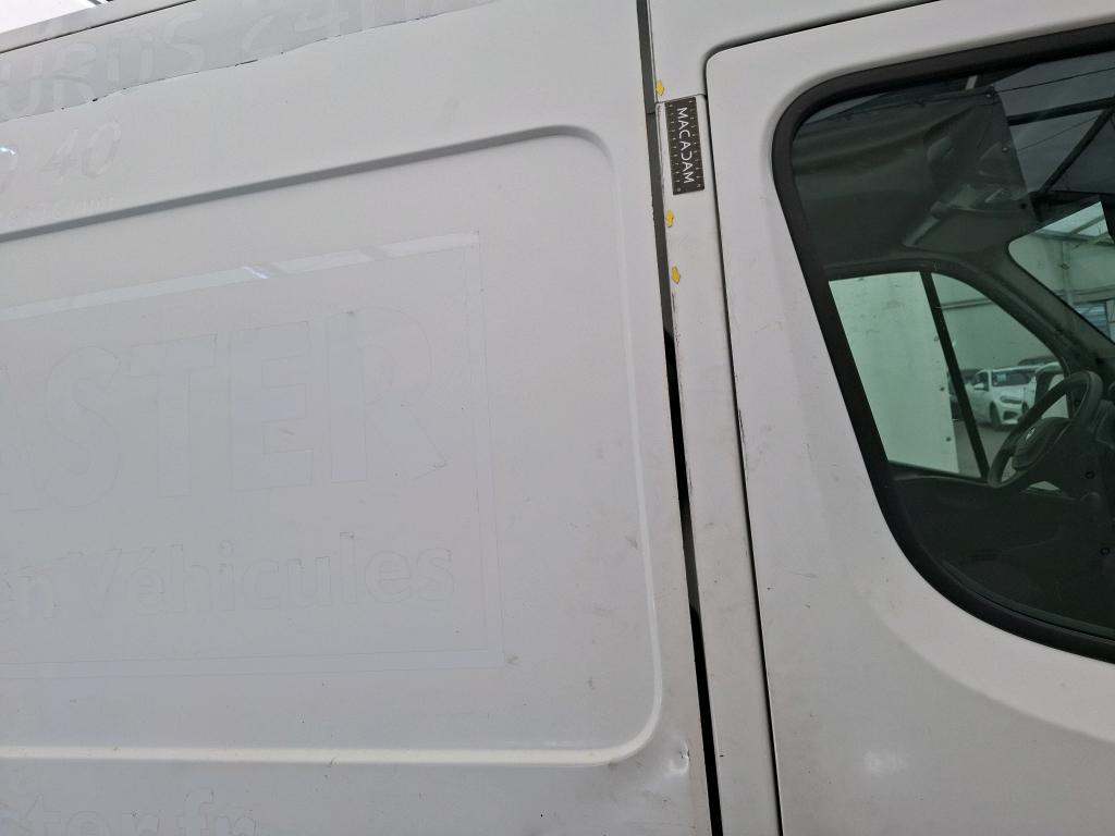 RENAULT MASTER FOURGON FGN L2H2 3.5t 2.3 dCi 130 E6 GRAND CONFORT 2017