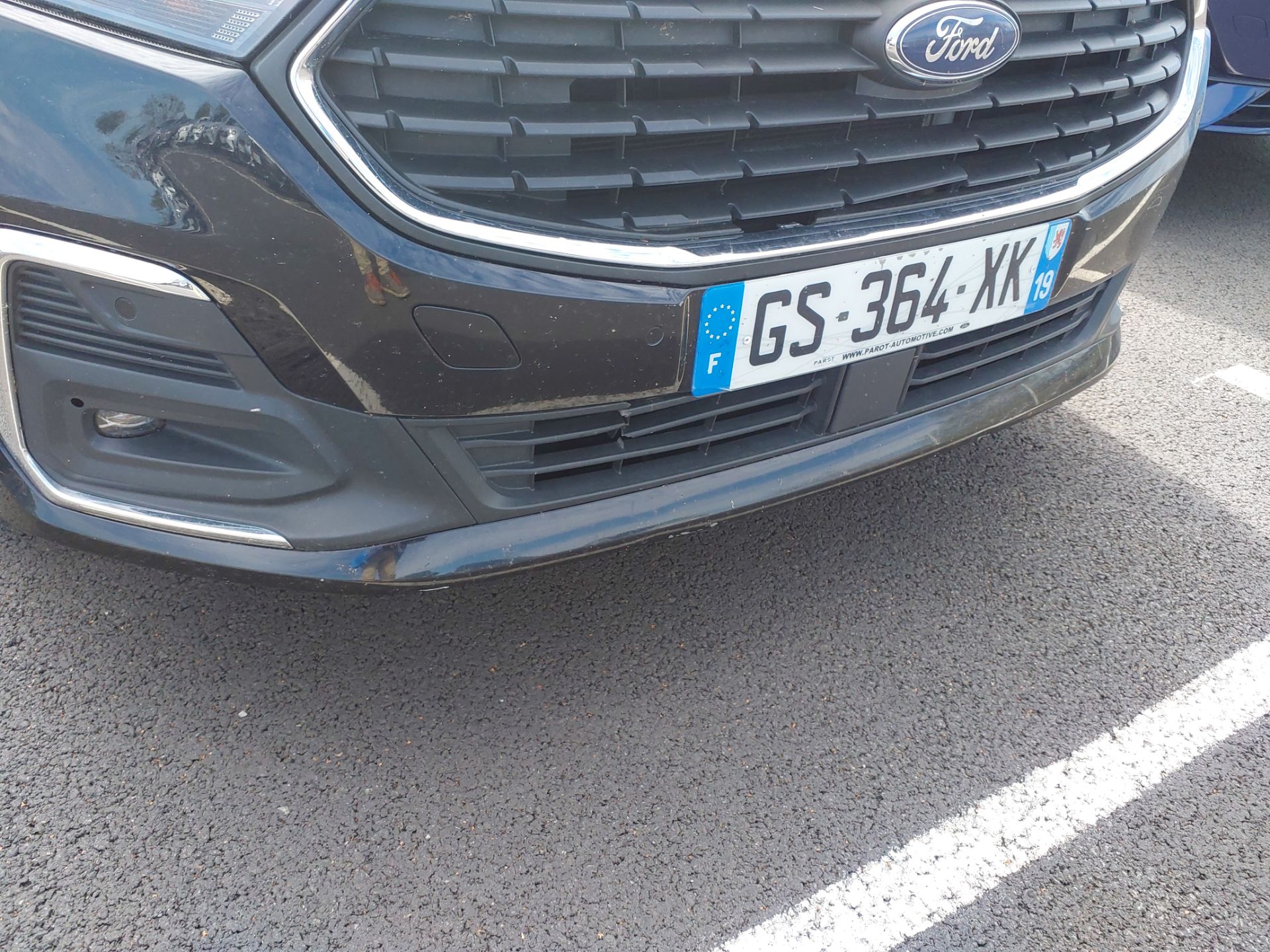 FORD Grand Tourneo 2,0 ECOBLUE 102 CV BVM TITANIUM 2023