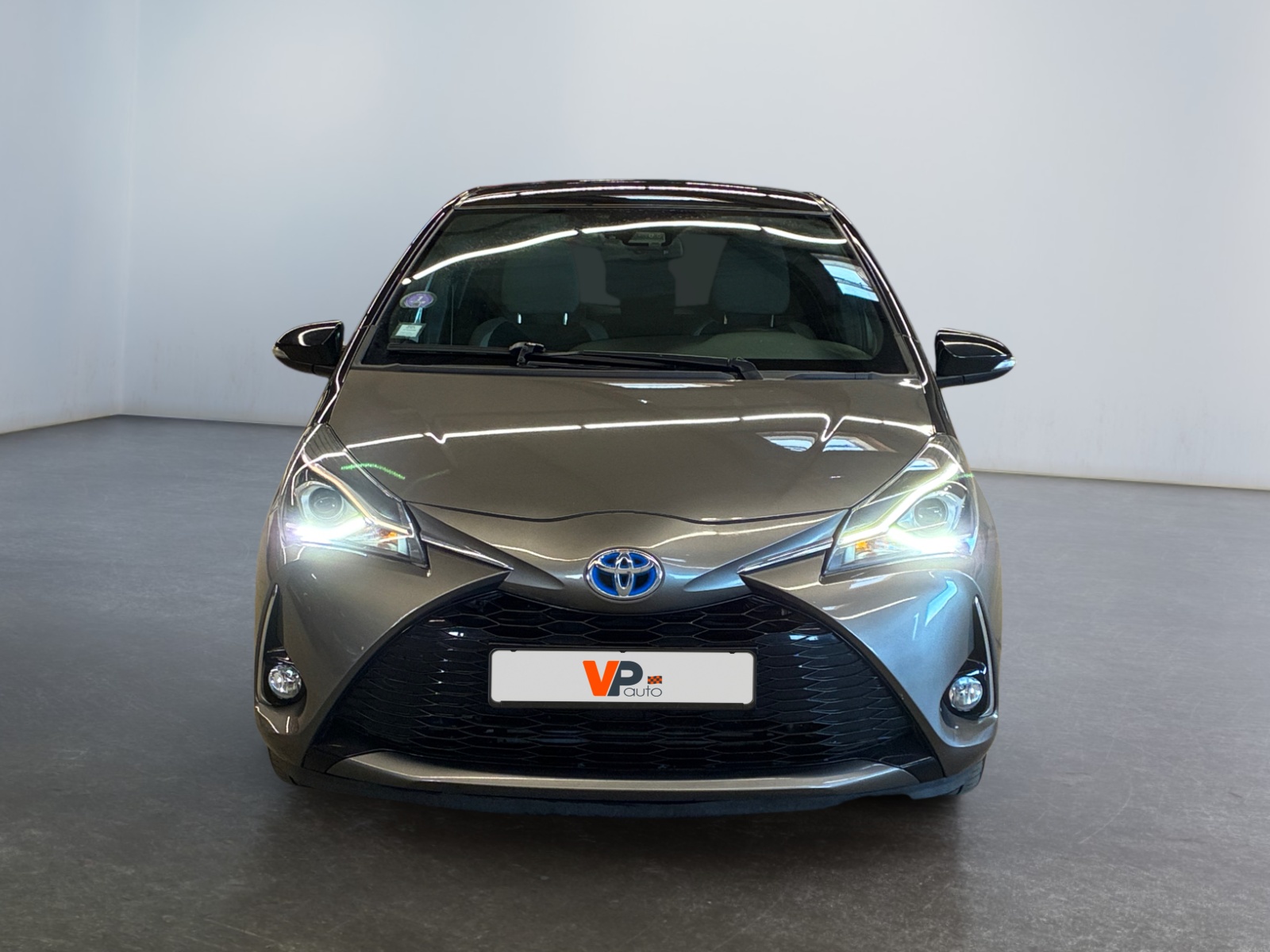 TOYOTA Yaris Hybride 100h Collection Collection 2018