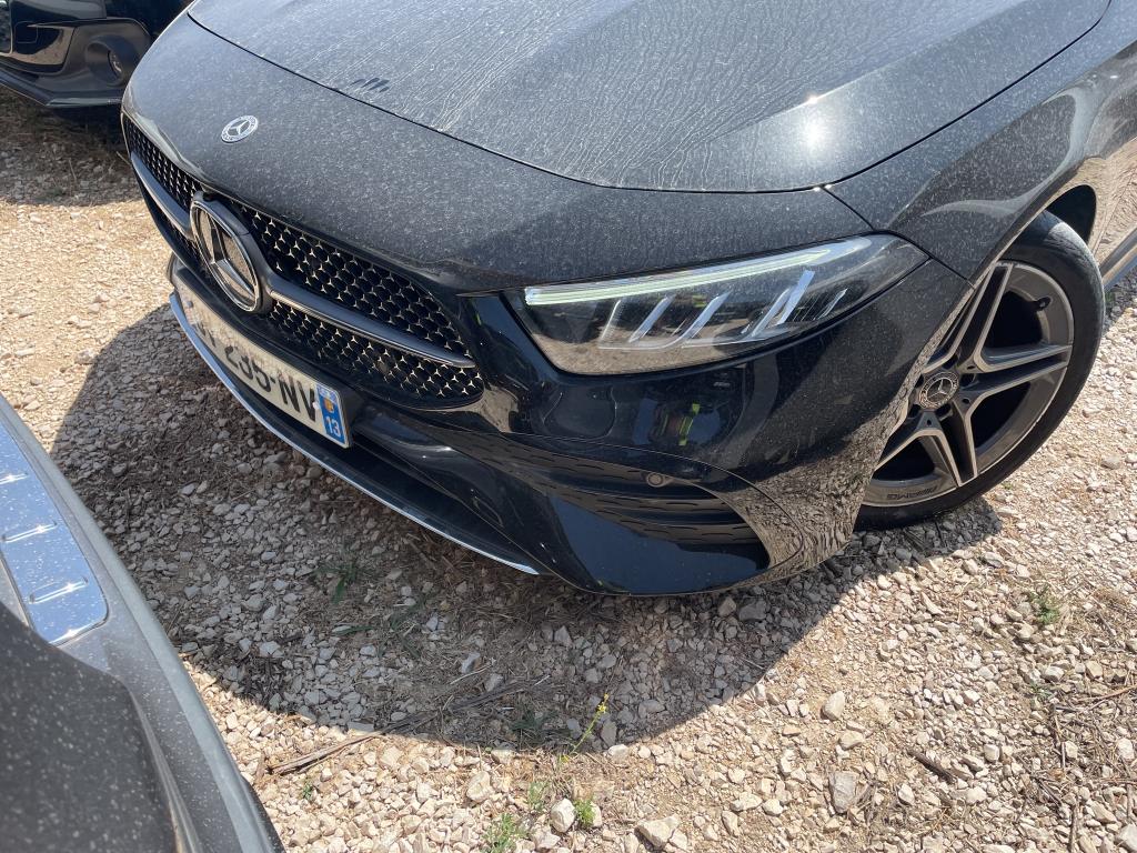 MERCEDES-BENZ CLASSE A 200 AMG Line 2024