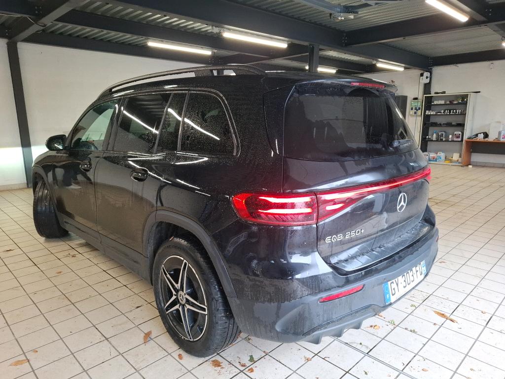 MERCEDES-BENZ EQB 250+ AMG Line 2024