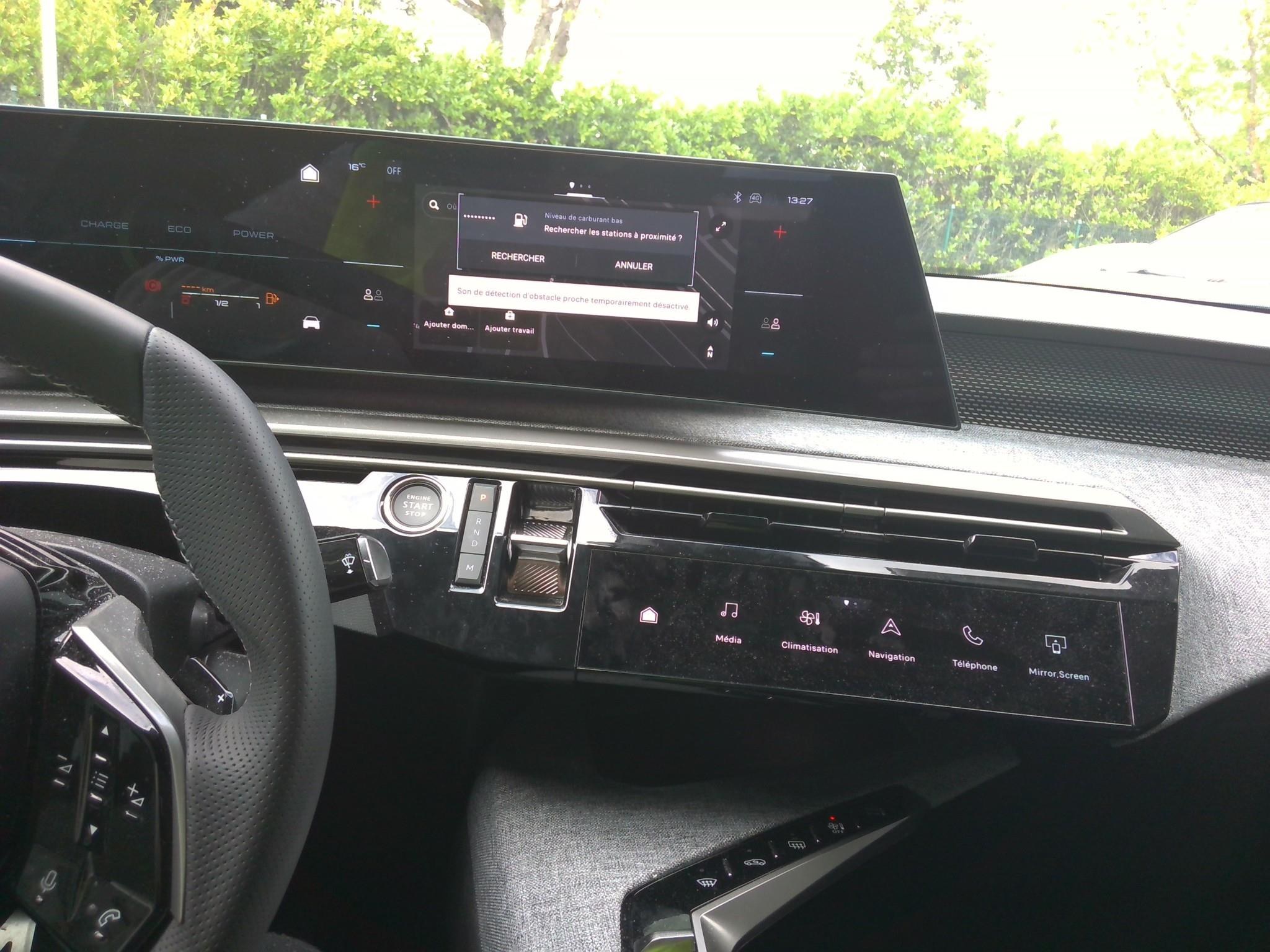 PEUGEOT 3008 Hybrid 145 e-DCS6 GT 2025