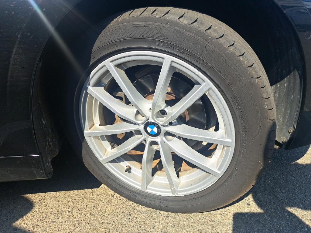 BMW SERIE 3 TOURING G21 LCI 318d 150 ch BVA8 Business Design 2023