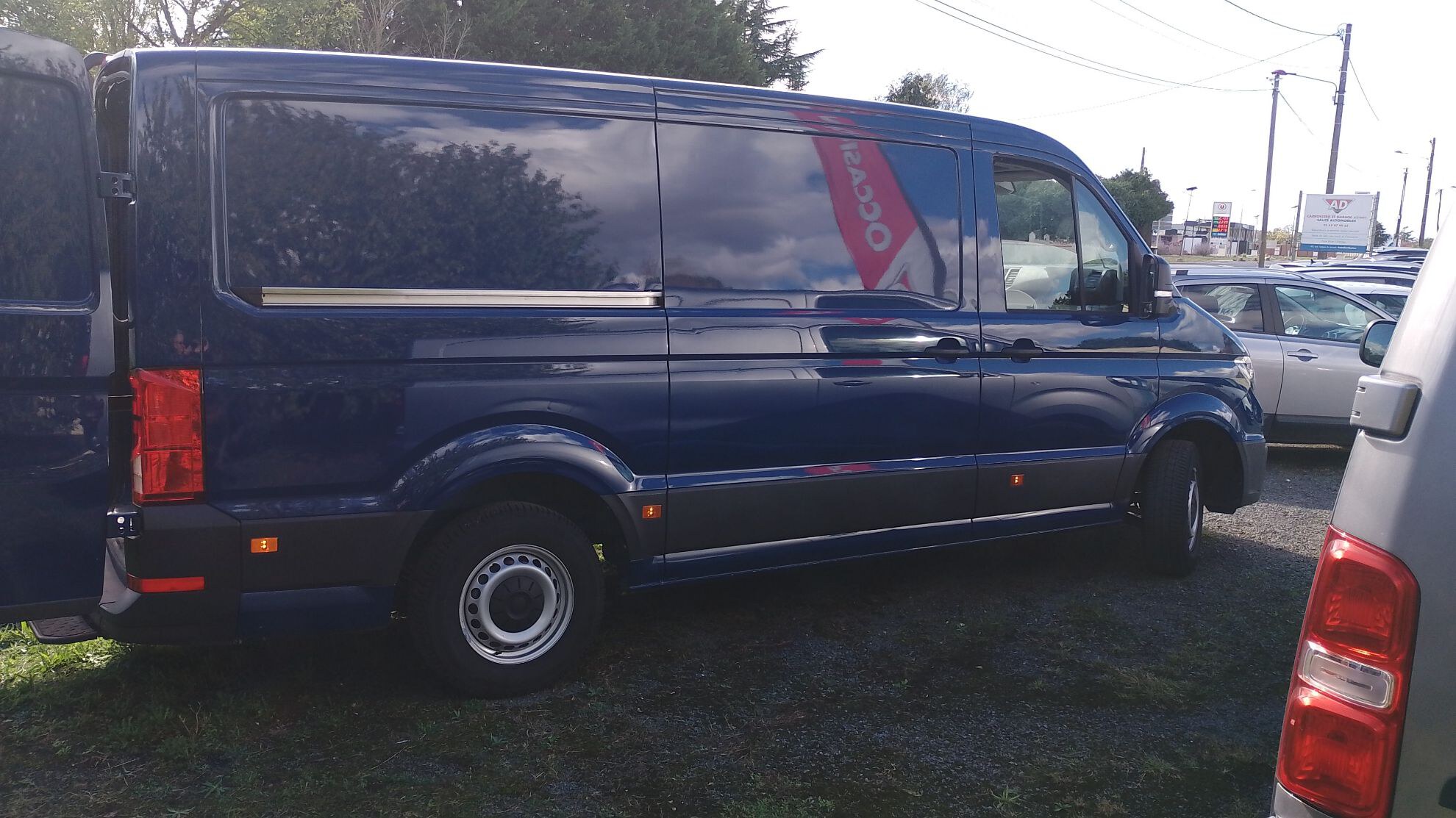 VOLKSWAGEN CRAFTER FOURGON VAN 35 L3H3 2.0 TDI 140 CH BUSINESS 2021