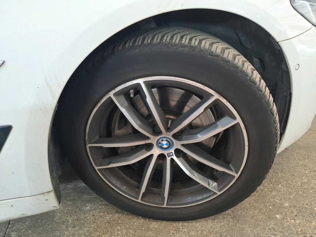 BMW SERIE 5 G30 LCI 545e TwinPower Turbo xDrive 394 ch BVA8 M Sport 2023