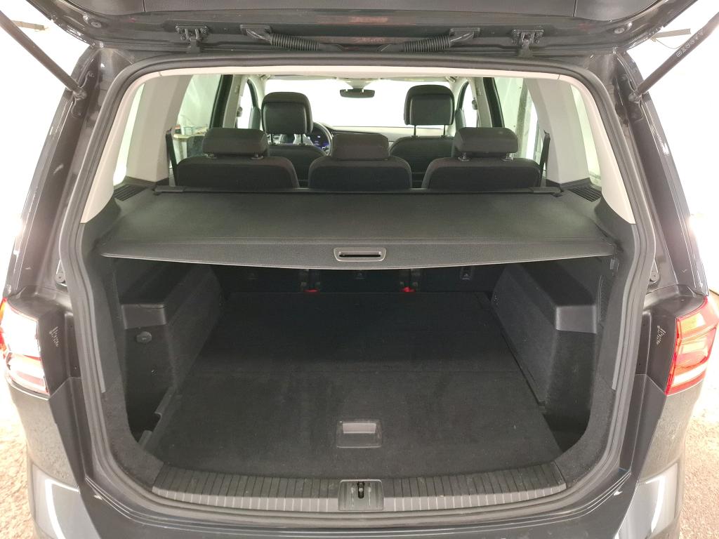 VOLKSWAGEN TOURAN 2.0 TDI 122 BVM6 5pl Life Plus 2024