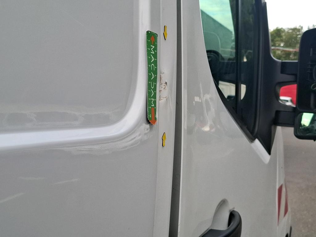 RENAULT MASTER FOURGON FGN L2H2 3.5t 2.3 dCi 130 E6 GRAND CONFORT 2018
