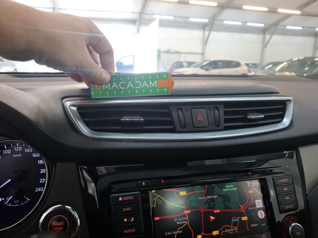 NISSAN  2019