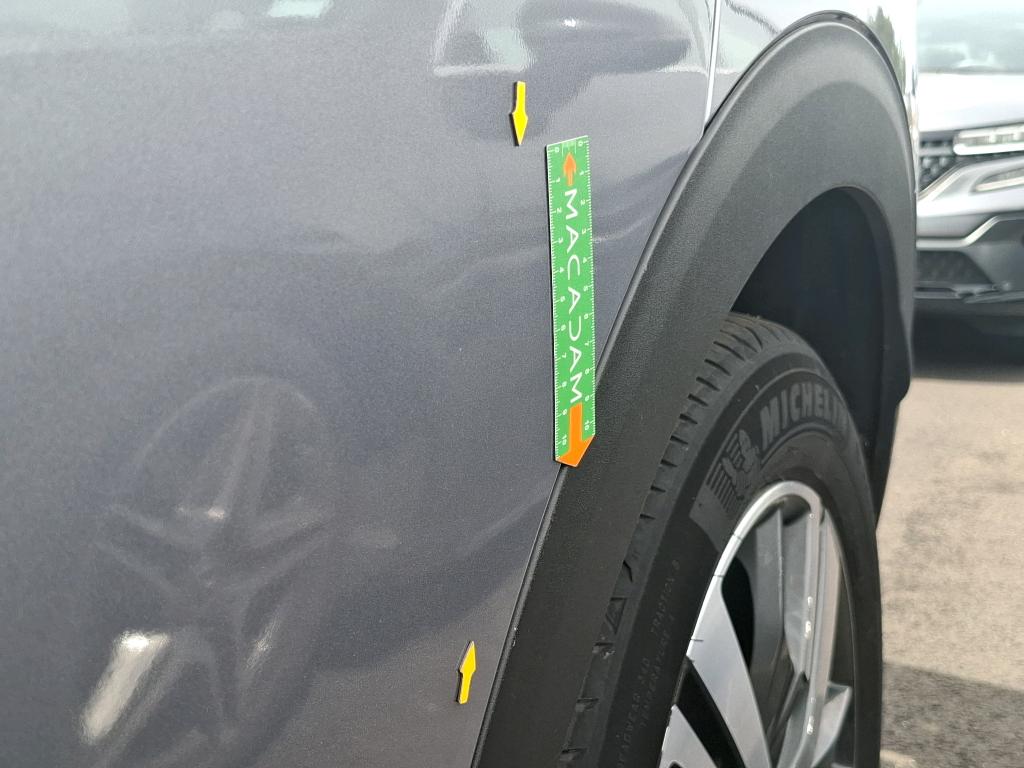 PEUGEOT 3008 Hybrid 180 e-EAT8 Active Pack 2023