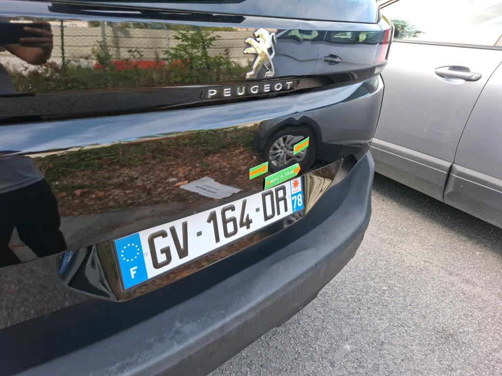 PEUGEOT 5008 Hybrid 136 e-DCS6 Active Pack 2024