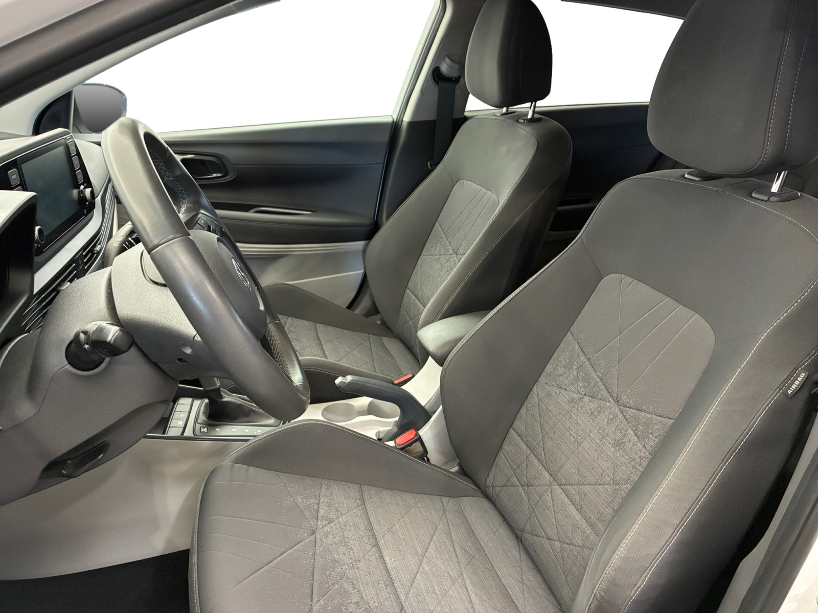 HYUNDAI Bayon 1.0 T-GDi 100 DCT-7 Hybrid 48V Intuitive 2024