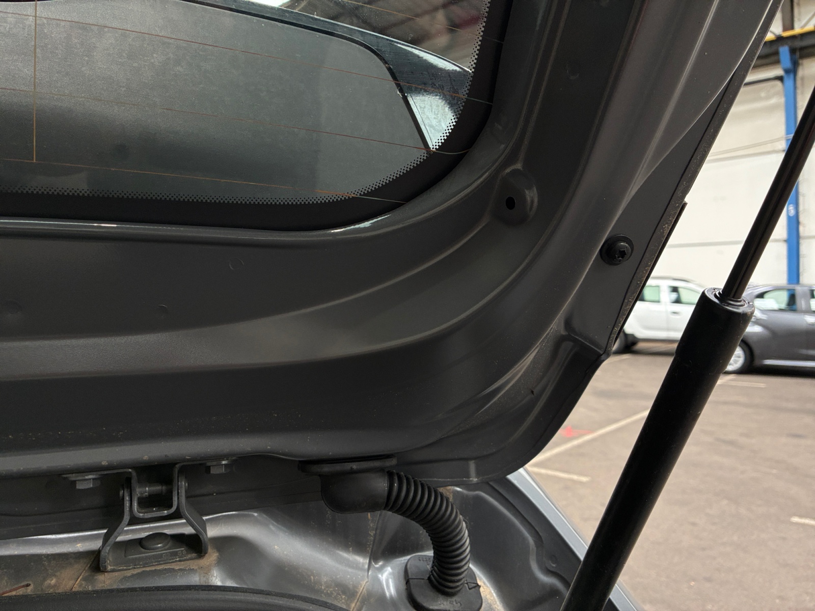 PEUGEOT 208 Hybrid 136 e-DCS6 GT 2025