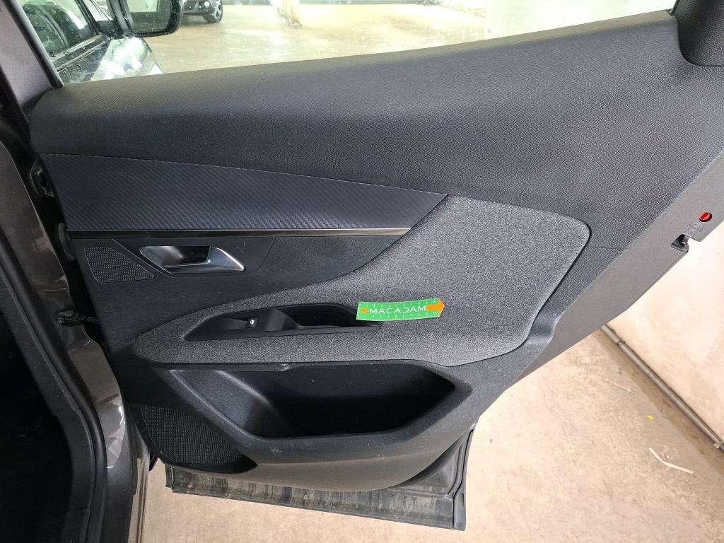 PEUGEOT 3008 Hybrid 136 e-DCS6 Active Pack 2024