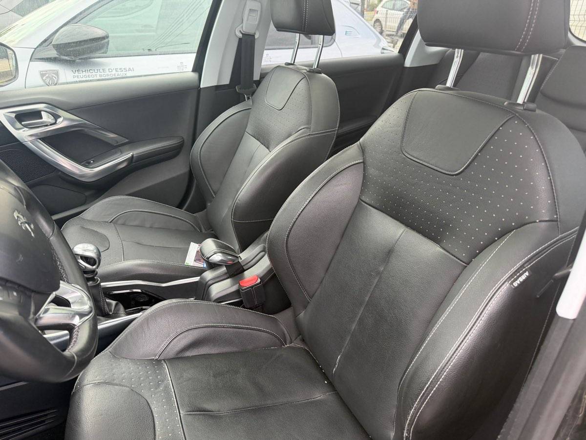 PEUGEOT 2008 1.6 e-HDi 115ch FAP BVM6 Féline Titane Féline Titane 2013
