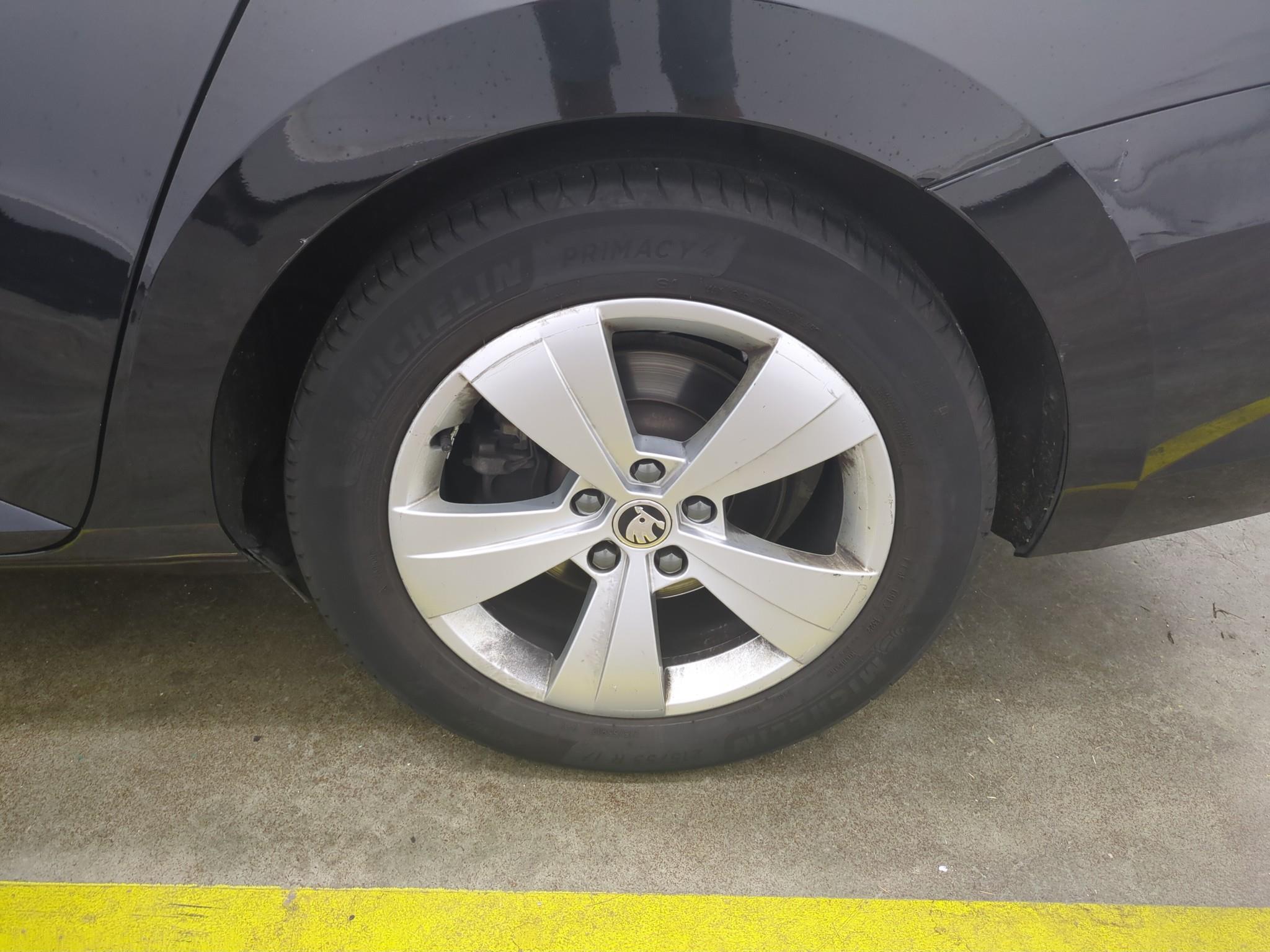 SKODA SUPERB 2.0 TDI 150 SCR DSG7 Business 2022