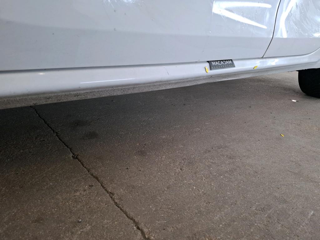PEUGEOT 208 BUSINESS PureTech 82ch S&S BVM5 Active 2018