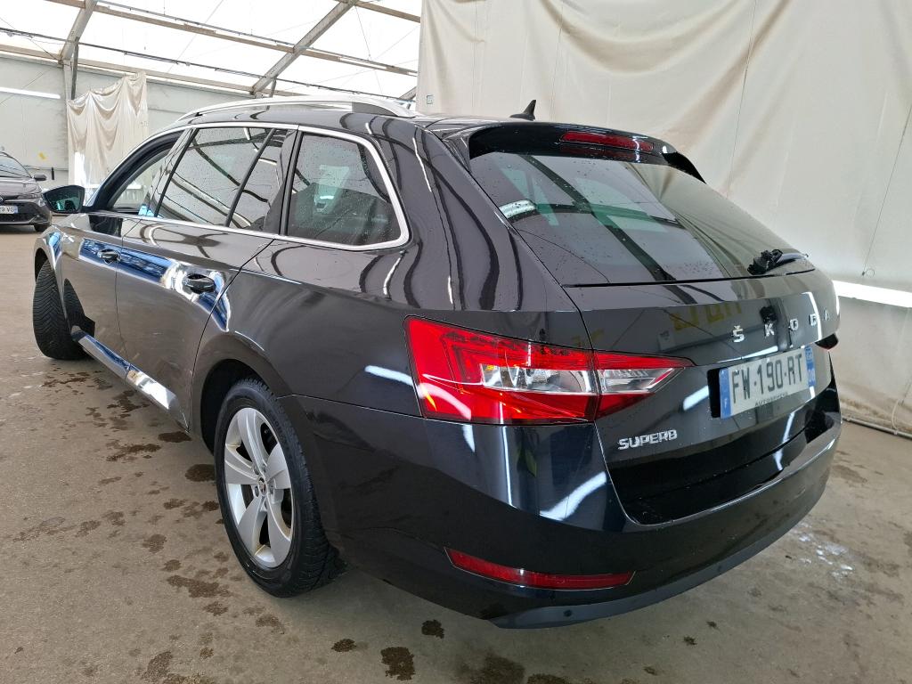 SKODA SUPERB COMBI 2.0 TDI 150 SCR DSG7 Business 2021