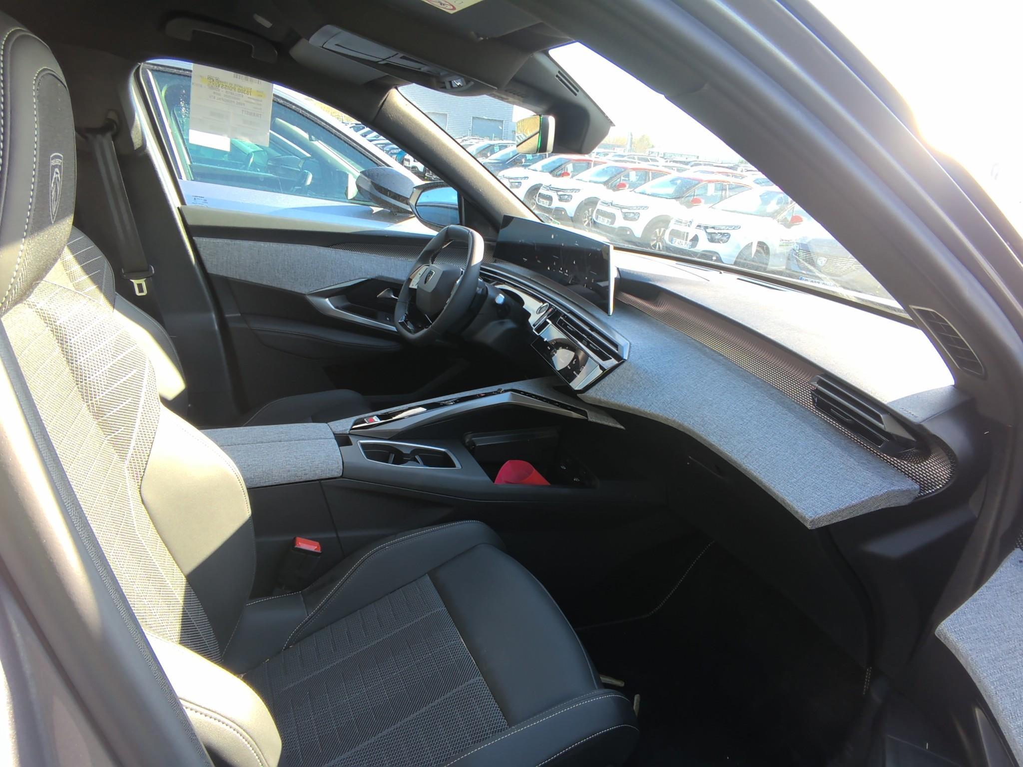 PEUGEOT 5008 Hybrid 145 ch e-DCS6 GT 7pl 2025