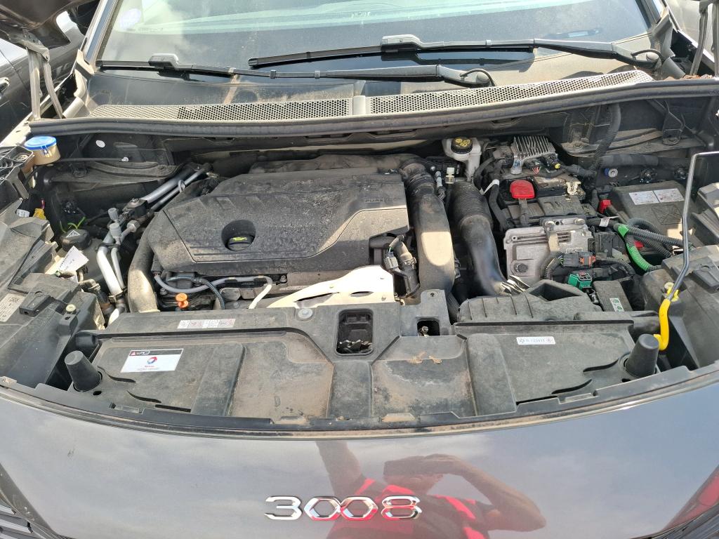 PEUGEOT 3008 Hybrid 225 e-EAT8 Allure Pack 2023