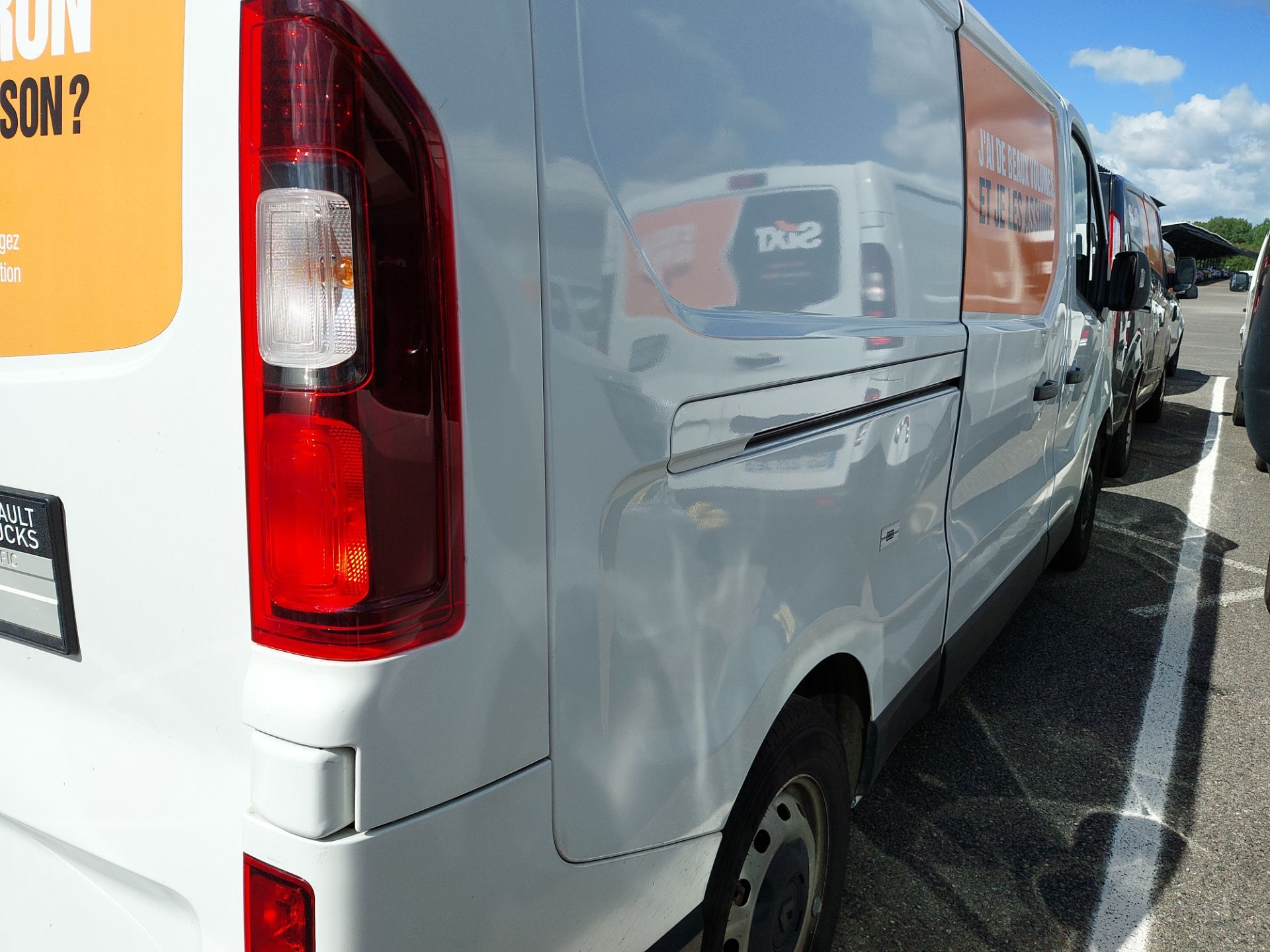 RENAULT TRAFIC FGN L2H1 3000 KG BLUE DCI 150 EDC GRAND CONFORT 2023