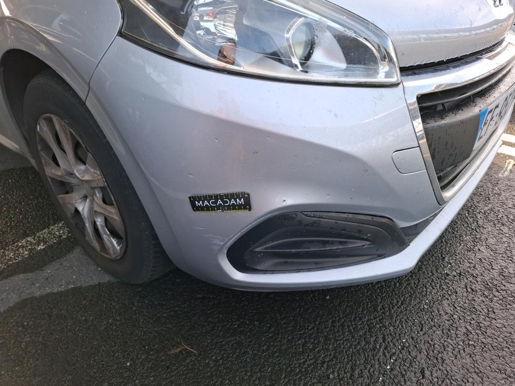 PEUGEOT 208 1.6 BlueHDi 75ch BVM5 Active 2016