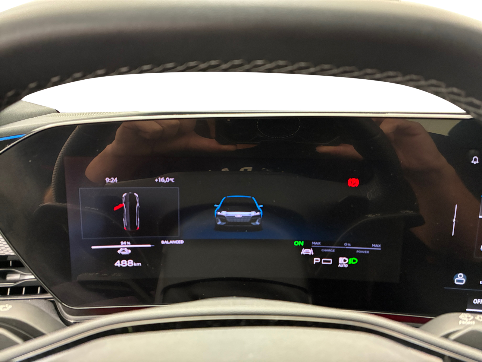 AUDI S6 AVANT E-TRON 2025