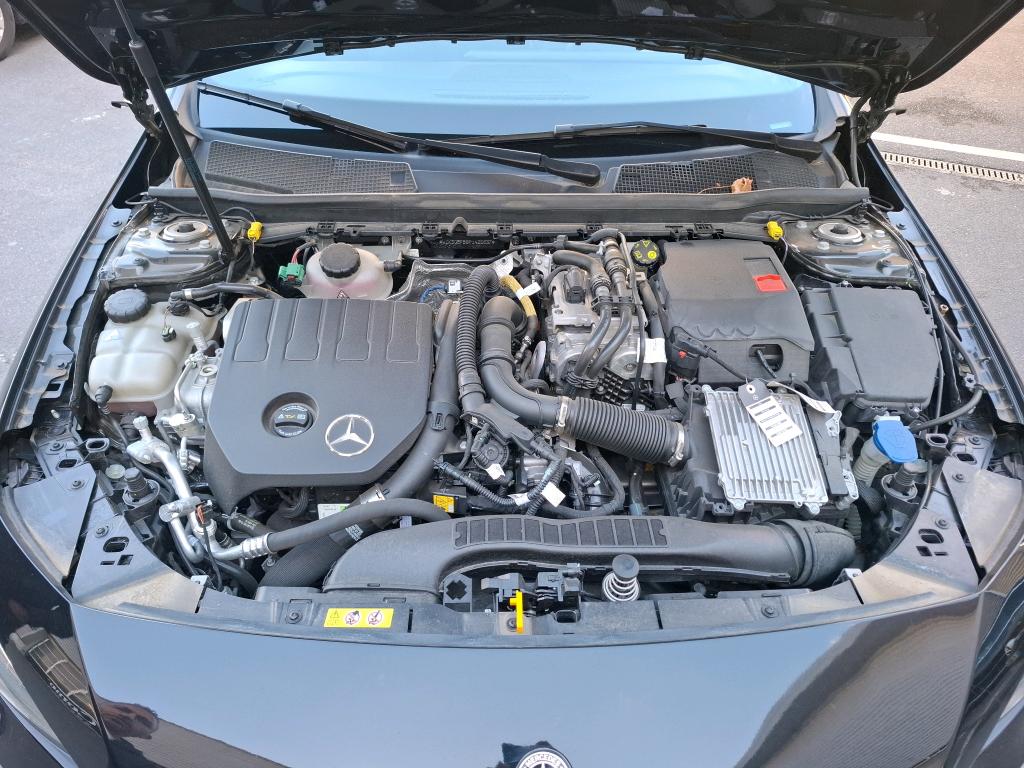 MERCEDES-BENZ CLASSE A 250 e 8G-DCT Progressive Line 2023