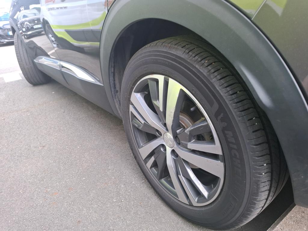 PEUGEOT 3008 Hybrid 225 e-EAT8 Allure Pack 2022