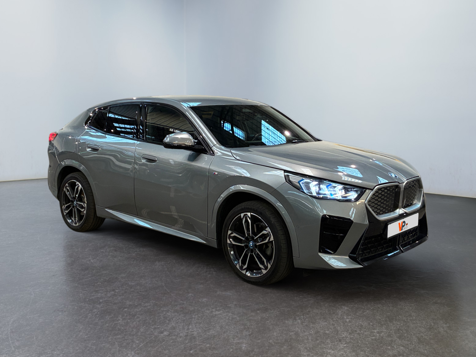 BMW iX2 U10 eDrive20 204ch BVA M Sport 2024