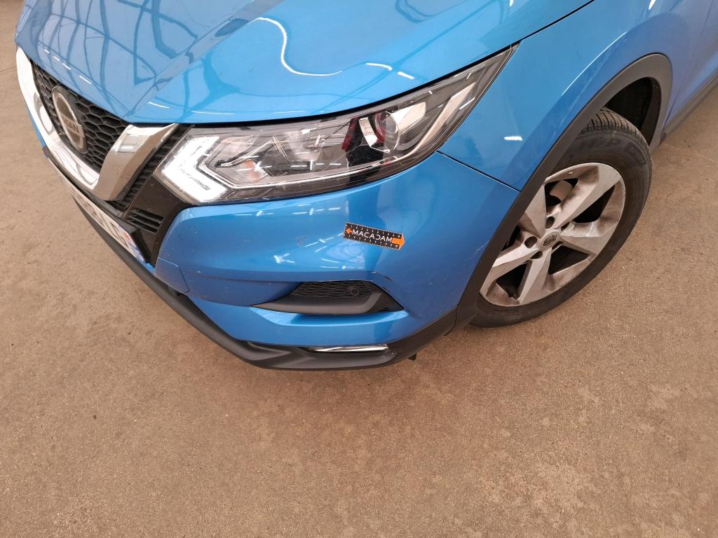 NISSAN  2019