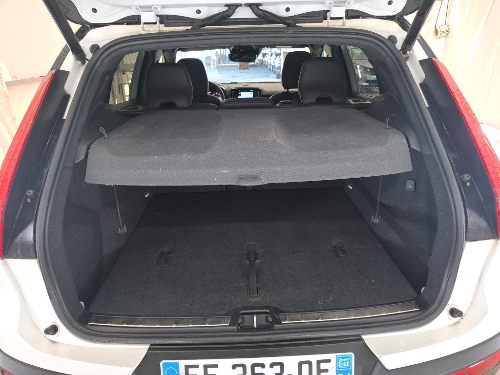 VOLVO XC40 D4 AWD AdBlue 190 ch Geartronic 8 R-Design 2019