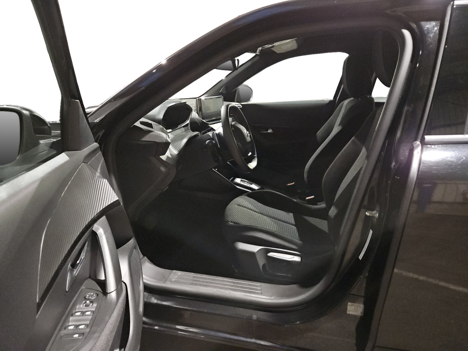 PEUGEOT 2008 Hybrid 136 e-DCS6 Style 2025