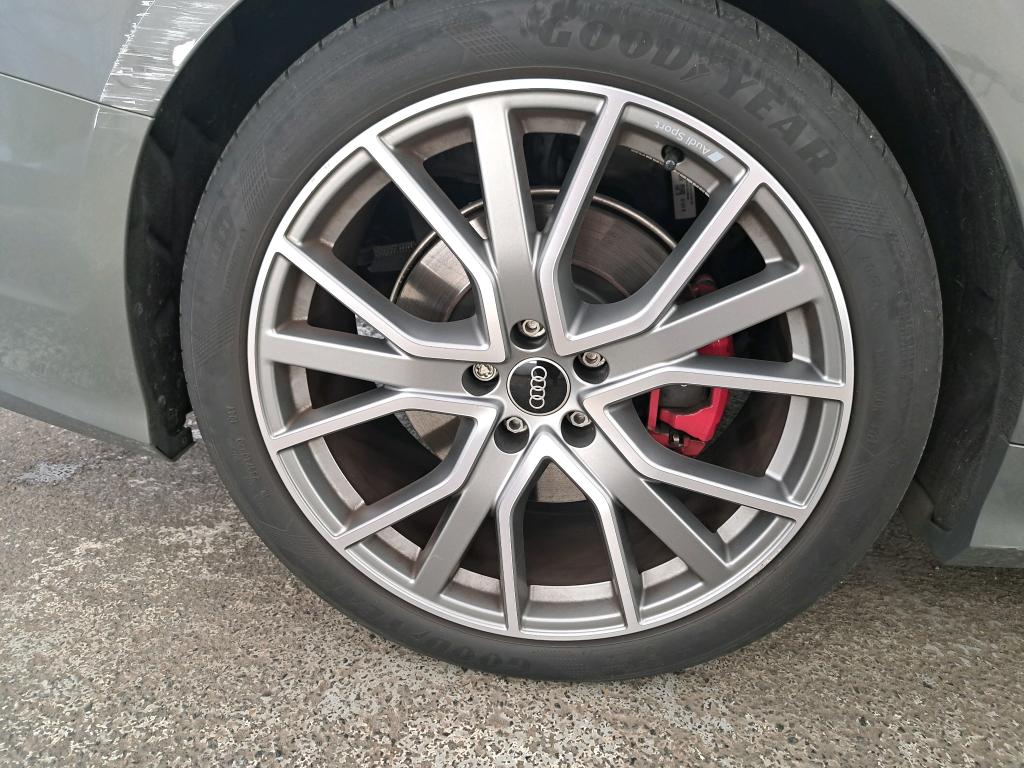 AUDI A6 55 TFSIe 367 ch S tronic 7 Quattro Competition 2022