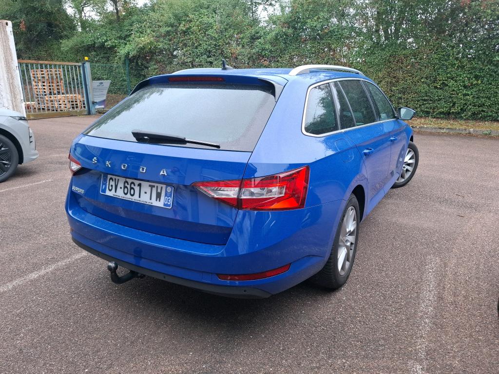 SKODA SUPERB COMBI 2.0 TDI 150 SCR DSG7 Business 2024
