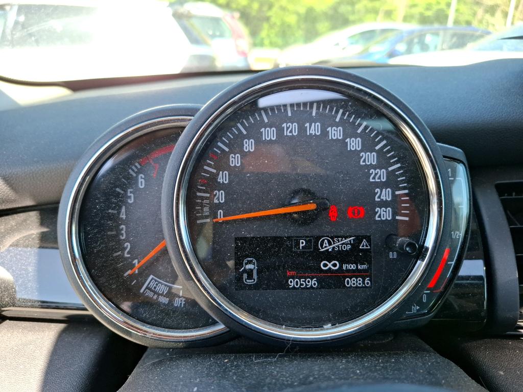 MINI HATCH 3 Portes Cooper 136 ch BVA7 Edition Greenwich 2020
