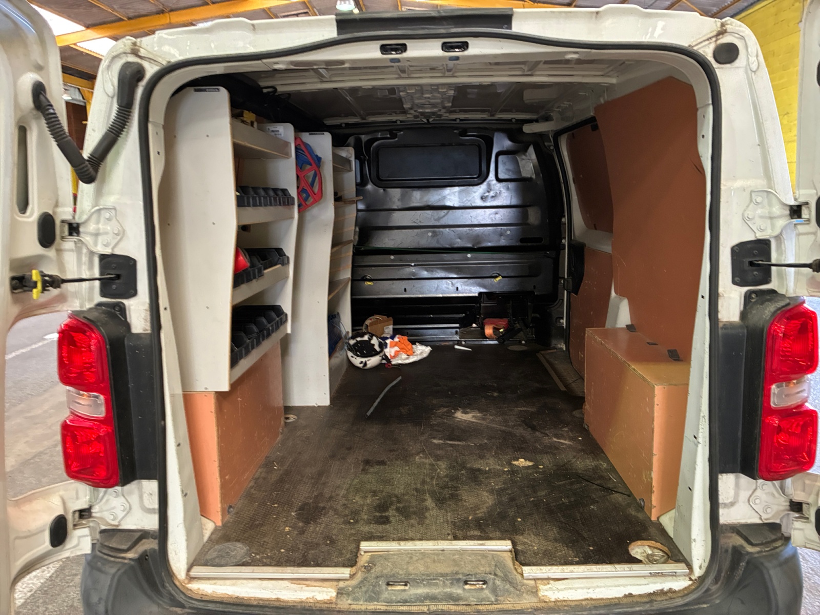 PEUGEOT Expert Asphalt Standard 1,5L B 2022
