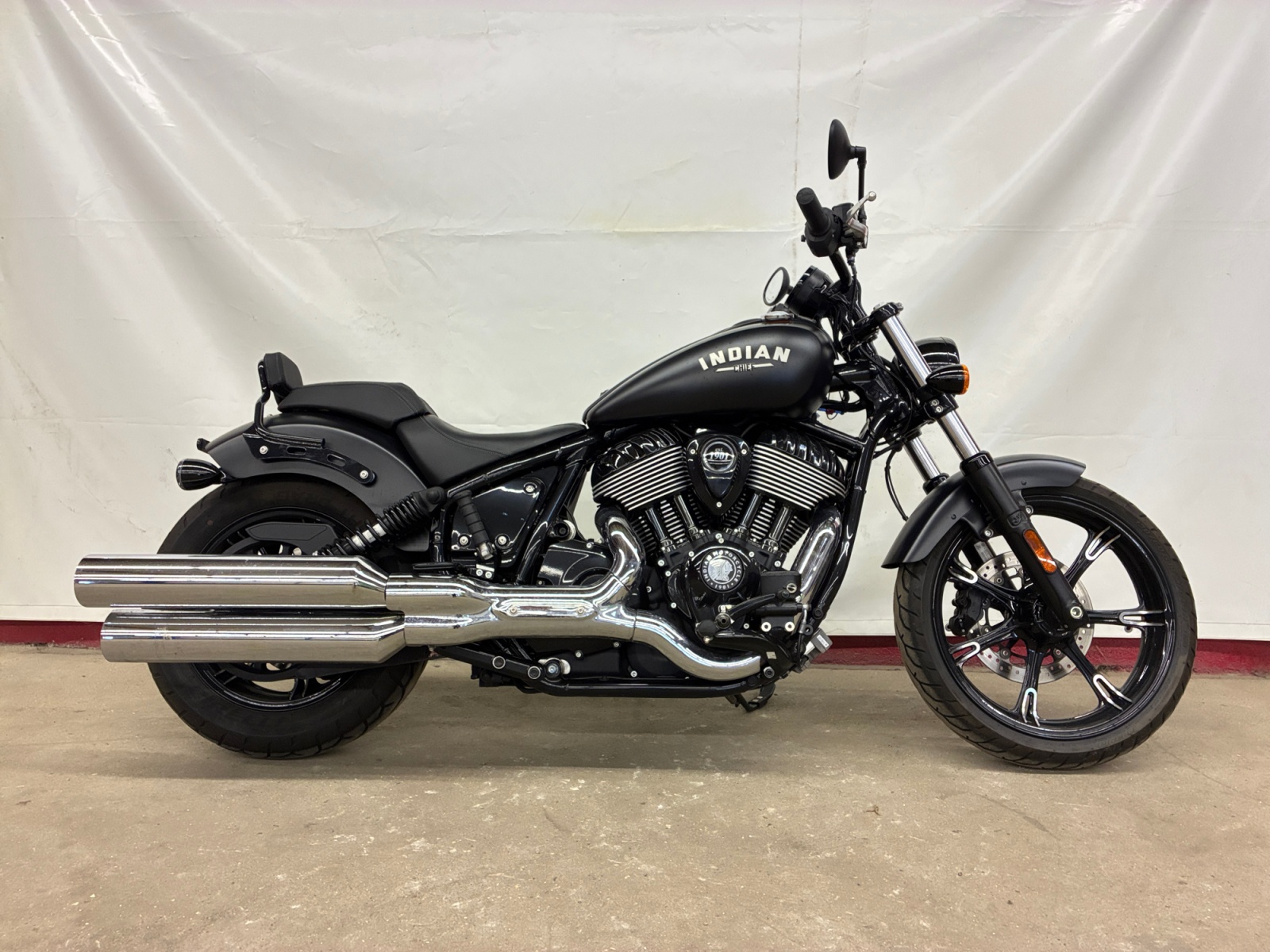  INDIAN Chief Dark Horse 1890 2023