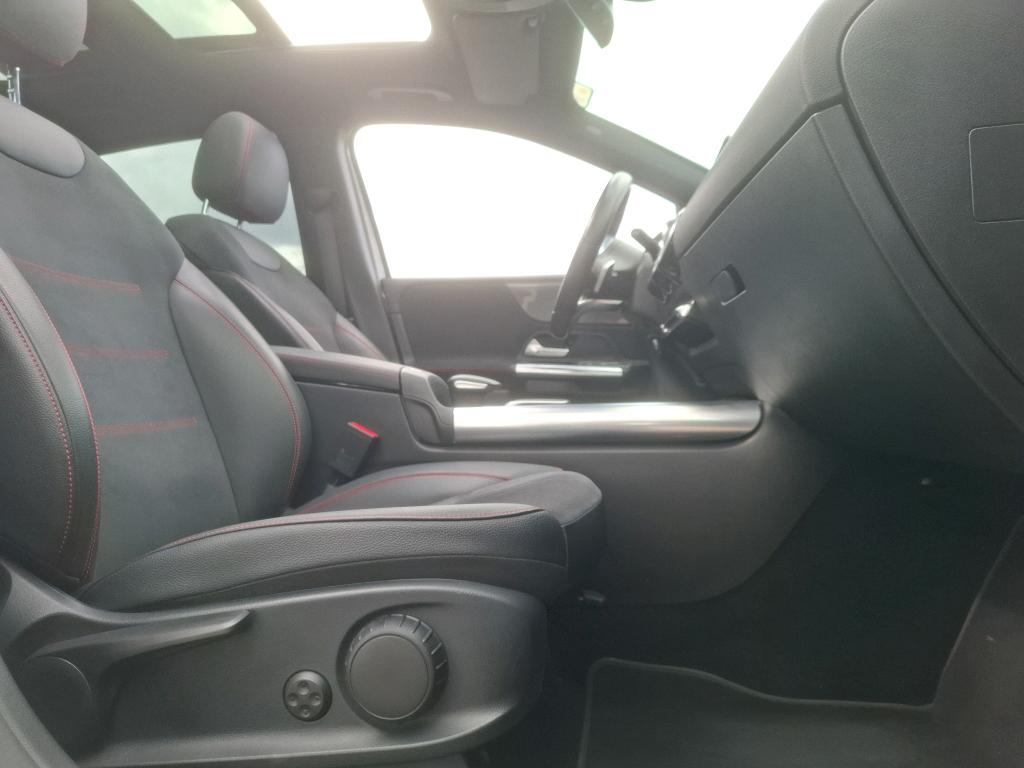 MERCEDES-BENZ MERCEDES CLASSE B 200 7G-DCT AMG Line Edition 2022
