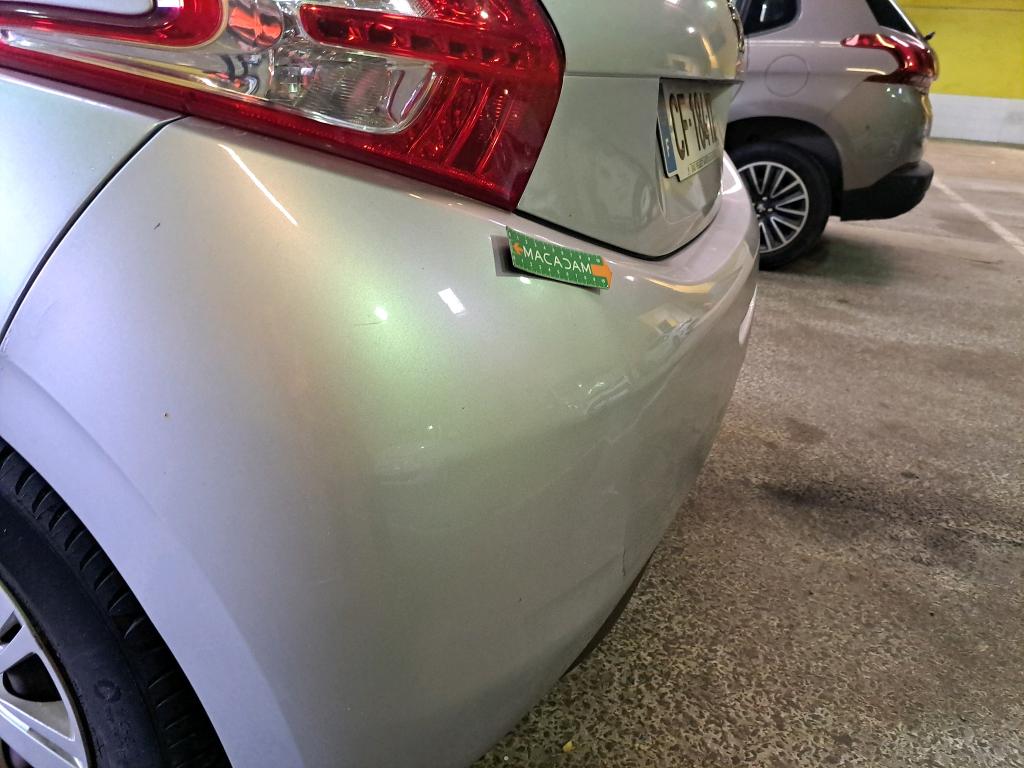 PEUGEOT 208 1.6 e-HDi 92ch FAP BVM5 Active 2012