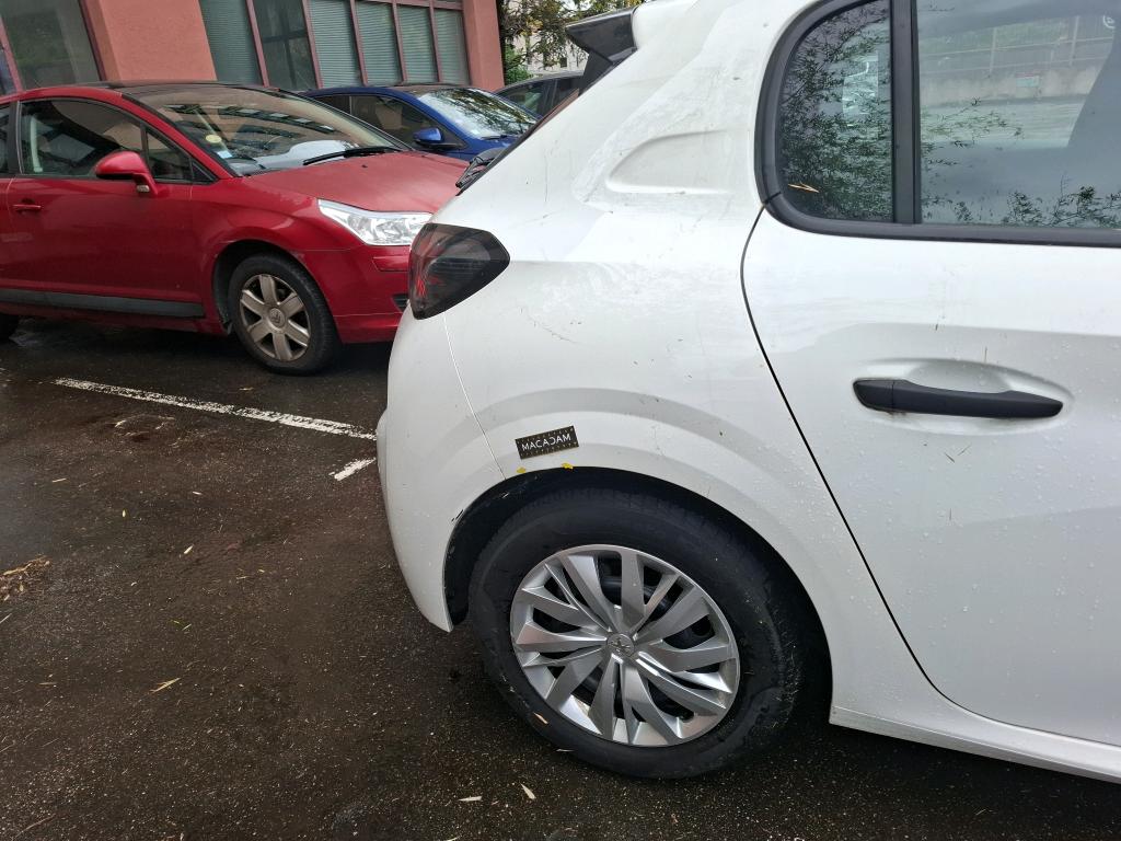 PEUGEOT 208 AFFAIRE BLUEHDI 100 S&S BVM6 PREMIUM PACK 2021